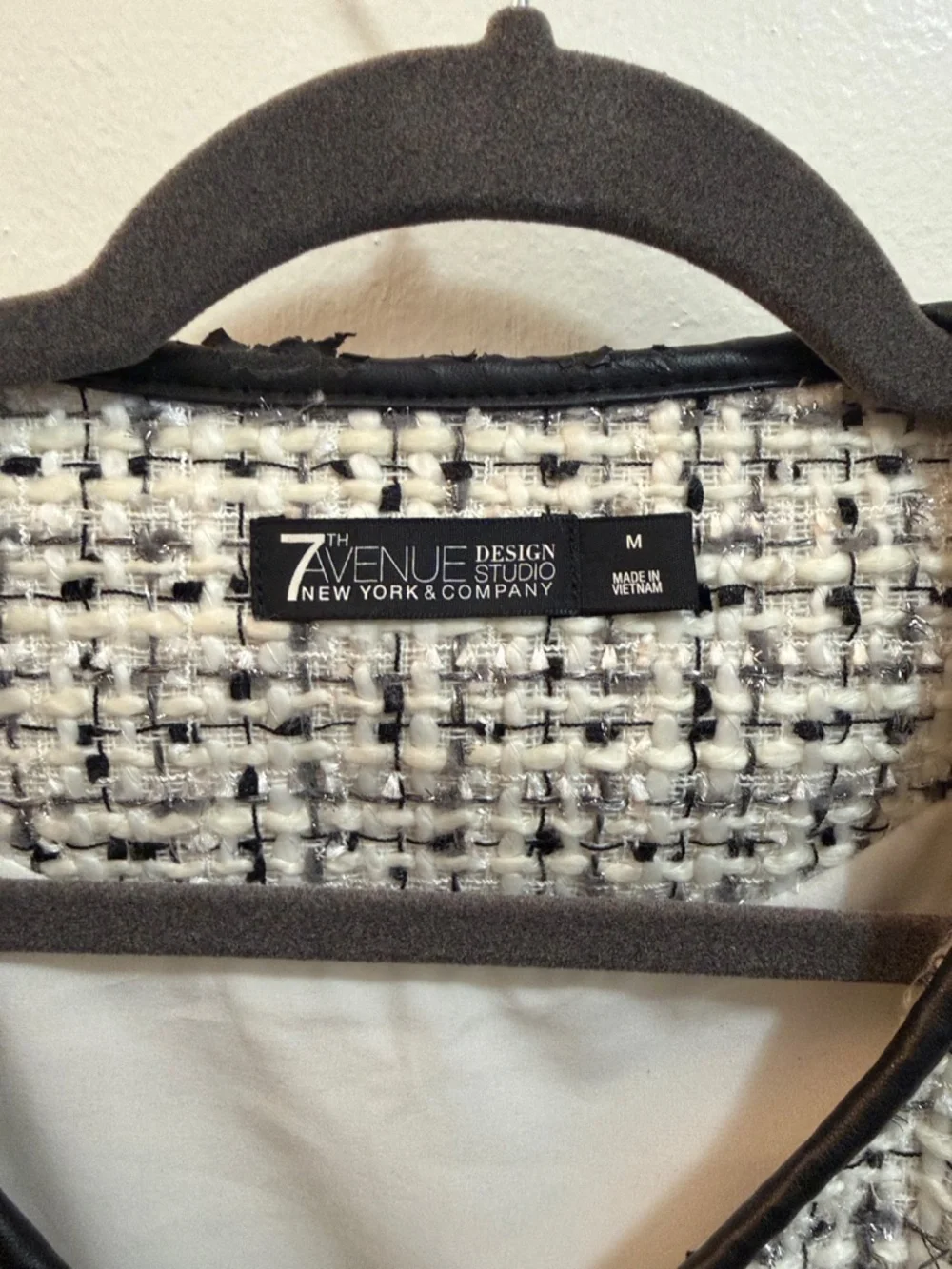 New York and company seventh Avenue Textured Black & White Tweed Bomber Jacket - Picture 4 of 6